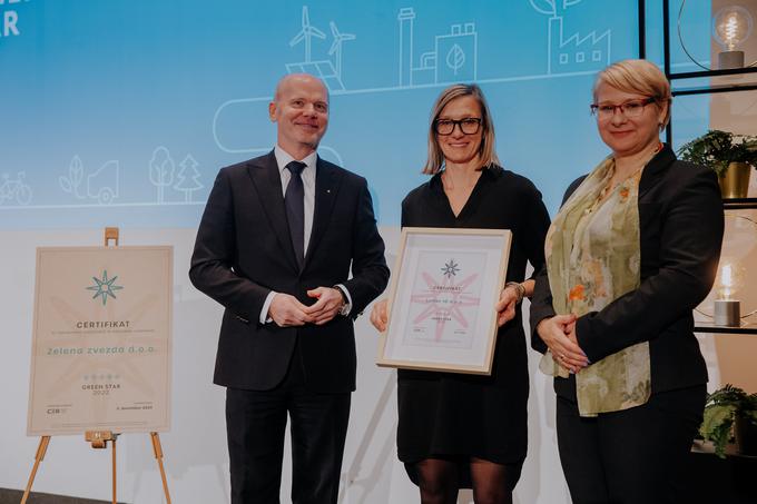 Nataša Teraž Krois prejemnica Lumar certifikata Green Star. | Foto: Lumar