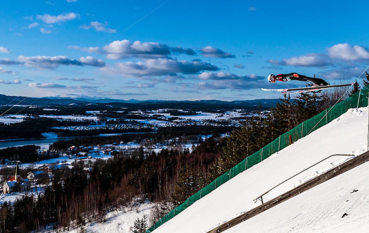 Vikersund | V Vikersundu želijo imeti v sezoni 2021/2022 tako tekme svetovnega pokala kakor tudi svetovno prvenstvo. | Foto Sportida