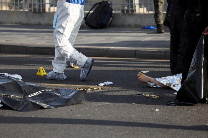 Še šest je bilo poškodovanih, od tega več huje. | Foto: Reuters