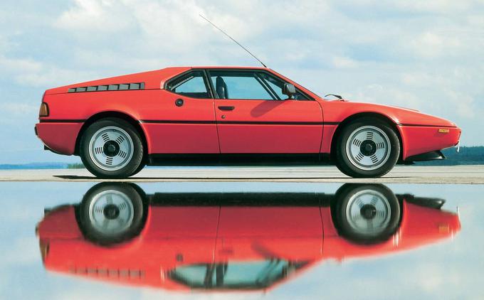 BMW M1 je več uspeha požel v serijski kot dirkaški preobleki. Serijski je imel okrog 270 "konjev", dirkaške različice s turbinskim polnilnikom pa so zmogle okrog 850 "konjev". | Foto: BMW