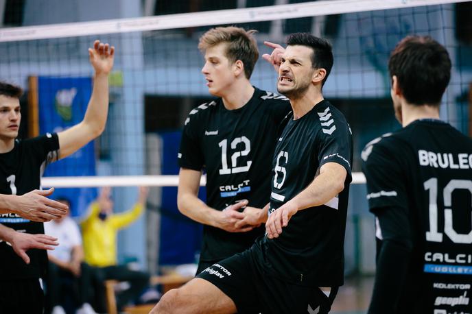 Calcit Volley | Kamničani so zanesljivo opravili z Mladostjo. | Foto Klemen Brumec