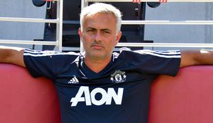 Jose Mourinho podaljšal z rdečimi vragi