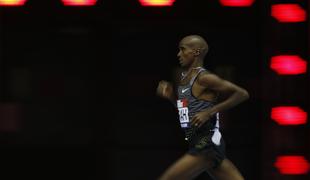 Mo Farah poražen na stezi, prehitel ga je olimpijski prvak #video