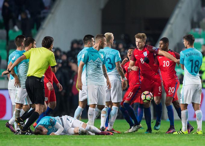 Slovenija in Anglija sta se oktobra v Ljubljani razšli brez zmagovalca. Gledalci v Stožicah so zaman čakali na zadetek. | Foto: Vid Ponikvar