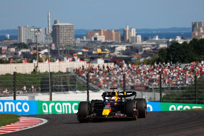 Max Verstappen je pred dvema tednoma dobil VN Japonske v Suzuki. To je bila njegova 13. zmaga sezone (16 dirk). Red Bull pa je z njo že potrdil šesti naslov konstruktorskega prvaka. | Foto: Guliverimage