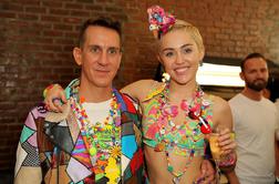 Jeremy Scott in Miley Cyrus s psihadelično revijo