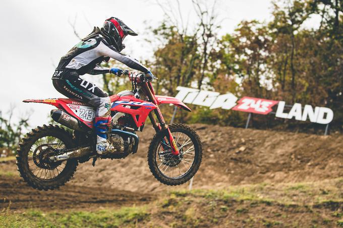 Tim Gajser na treningu na svoji domači progi v Lembergu. | Foto: Grega Valančič/Sportida