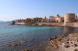 Več kot le rajske plaže, Sardinija za popotnike