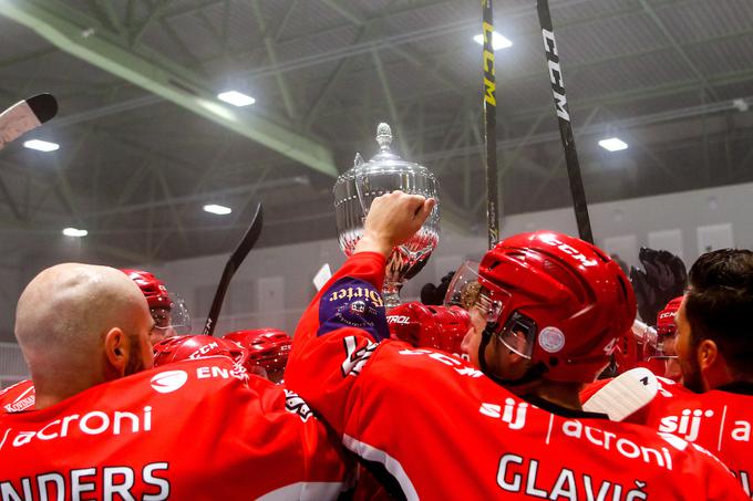 Železarjem je pripadla tudi pokalna lovorika, ko so septembra v finalu zanesljivo premagali zmaje. | Foto: Matic Klanšek Velej/Sportida