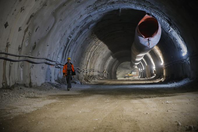 Izkop predorov se je pričel septembra 2021, zdaj se gradi že večina predorov, predor Mlinarji (T7) pa je že zgrajen. Foto: fotoarhiv 2TDK. | Foto: 