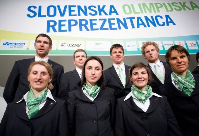 Tole pa je slovenska biatlonska reprezentanca za Soči 2014. Vasja Rupnik, Peter Dokl, Janez Marič, Tadeja Brankovič Likozar, Dijana Grudiček, Andreja Mali in Teja Gregorin so že upokojeni, Klemen Bauer pa še kar vztraja. | Foto: Vid Ponikvar