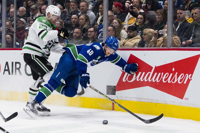 Dallas Stars so klonili proti Vancouver Canucks. | Foto: Reuters