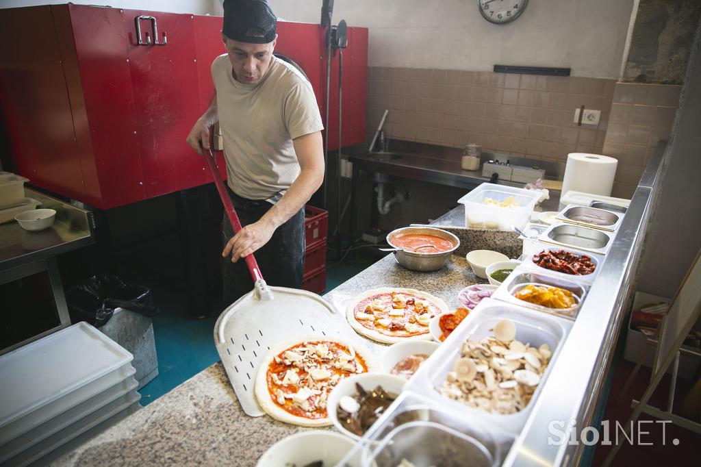 Pizzerija Trappa, Luka Nagode in Urška Dvoraček