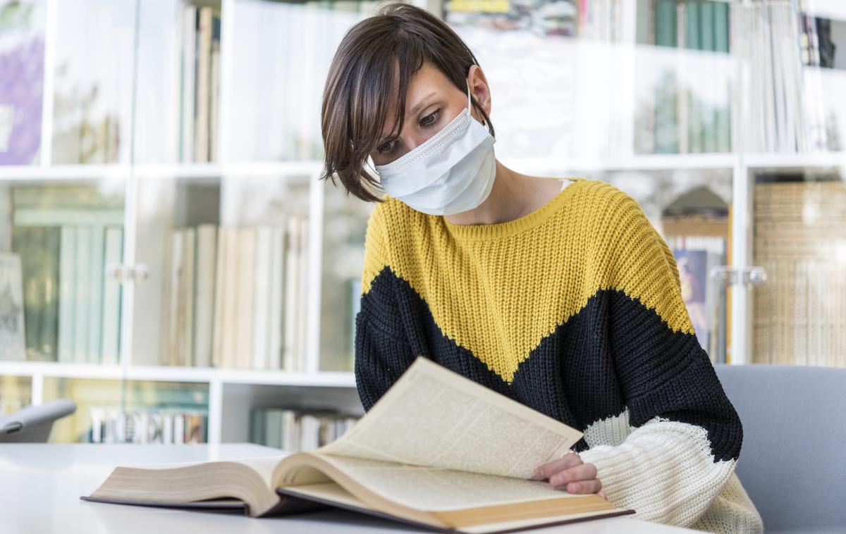 knjižnica branje koronavirus | Foto Getty Images