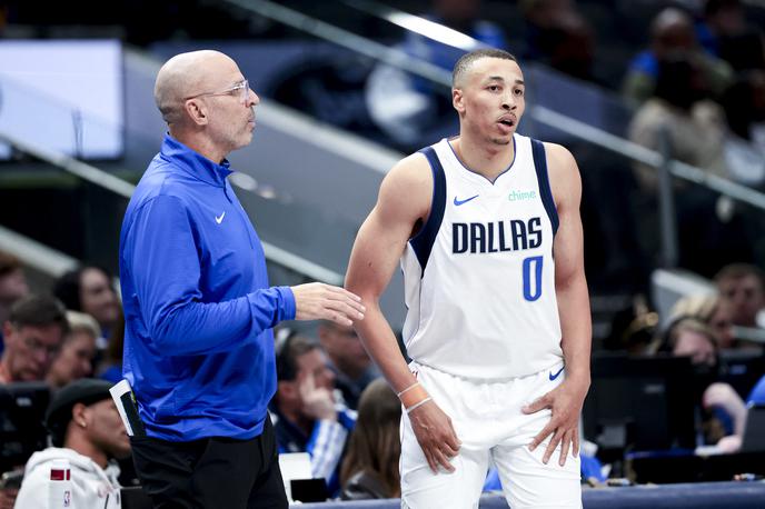 Jason Kidd Dante Exum | Dante Exum je na tekmi proti Houston Rockets utrpel hujšo poškodbo leve roke. | Foto Reuters