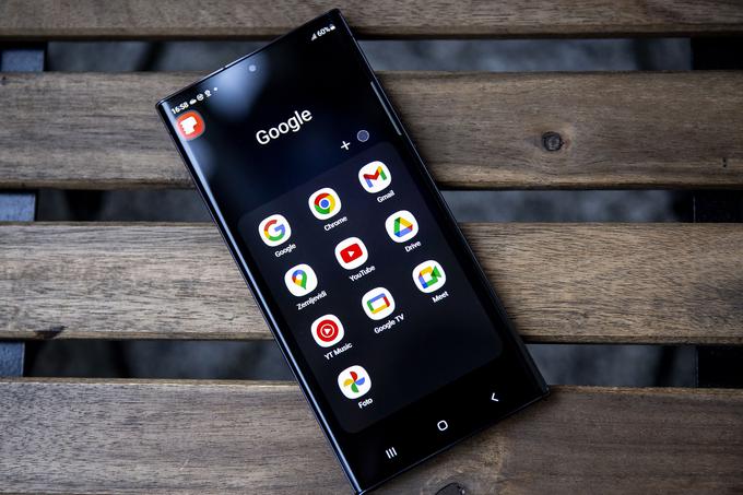 Operacijskemu sistemu Android 13 je na novi Ultri nadgrajen Samsungov uporabniški vmesnik One UI 5.1. | Foto: Ana Kovač