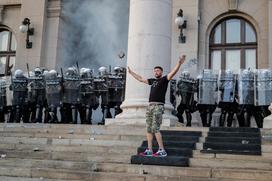 Protesti v Beogradu