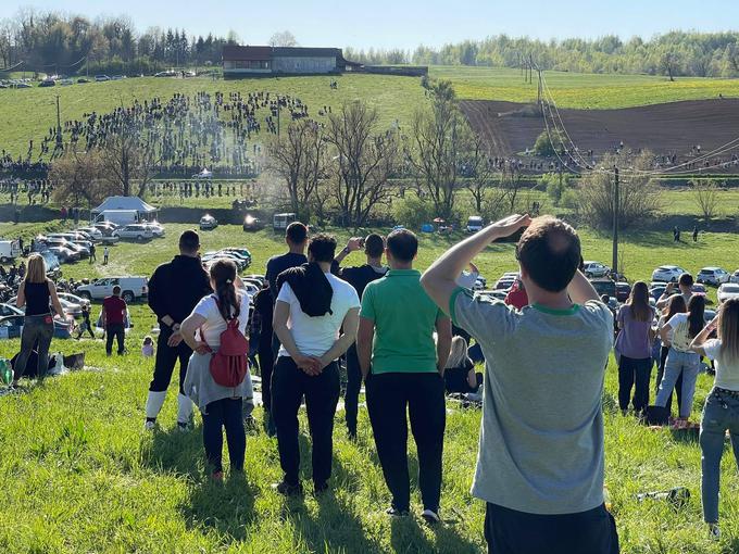 Tako dobro obiskanega relija svetovnega prvenstva ni bilo že vsaj leto dni. | Foto: Gregor Pavšič