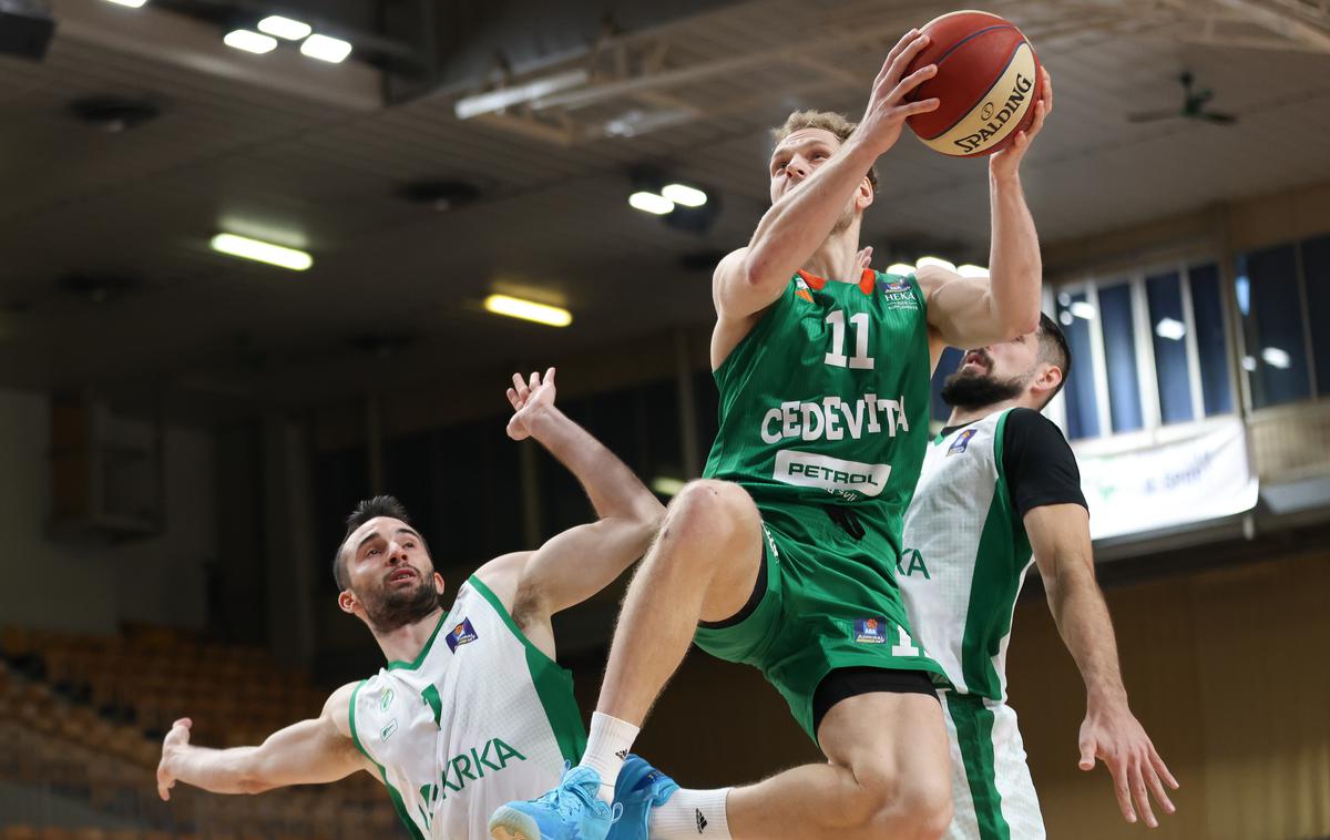 Cedevita Olimpija : Krka Jaka Blažič | Cedevita Olimpija je za deveto zmago premagala Krko. | Foto Filip Barbalić/www.alesfevzer.com