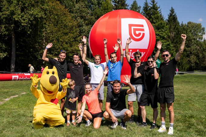 Znani športni obrazi so navijali za udeležence. | Foto: Triglav