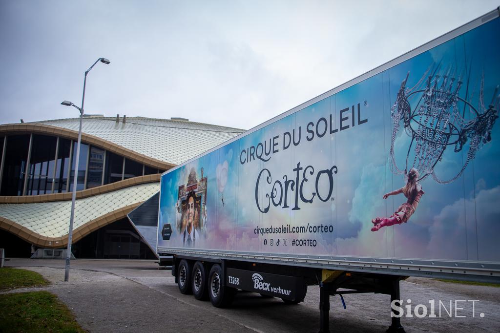 Cirque du Solei Corteo vaja