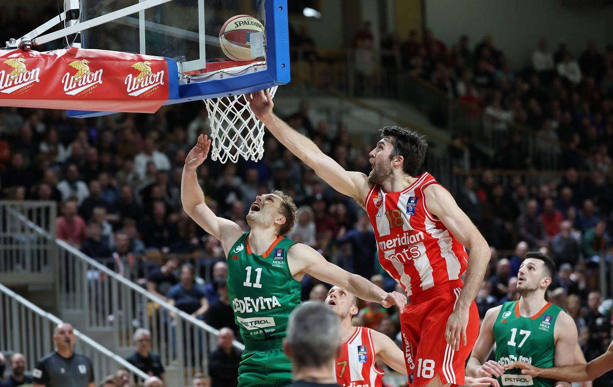 Cedevita Olimpija Crvena zvezda Jaka Blažič Mike Tobey | Mike Tobey je za Crveno zvezdo igral samo eno sezono. | Foto www.alesfevzer.com