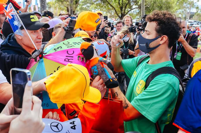 F1 Avstralija | Avstralci so navdušeni, da se je F1 vrnila v Melbourne. Glavna zvezda seveda domačin Daniel Ricciardo. | Foto Guliver Image