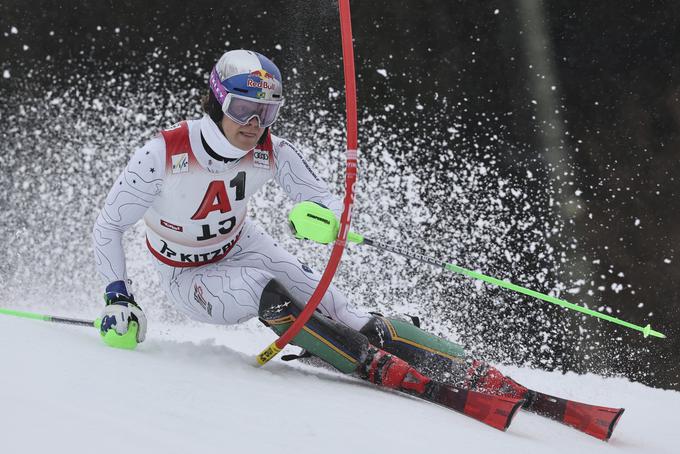 Lucas Pinheiro Braathen se je s številko 15 v prvi vožnji prebil na tretje mesto. | Foto: Guliverimage