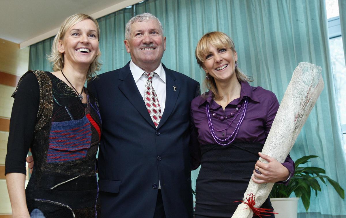 Jure Kastelic, Brigita Bukovec, Alenka Bikar | Jure Kastelic v družbi svojih dolgoletnih uspešnih varovank Brigite Bukovec in Alenke Bikar. | Foto Stanko Gruden, STA