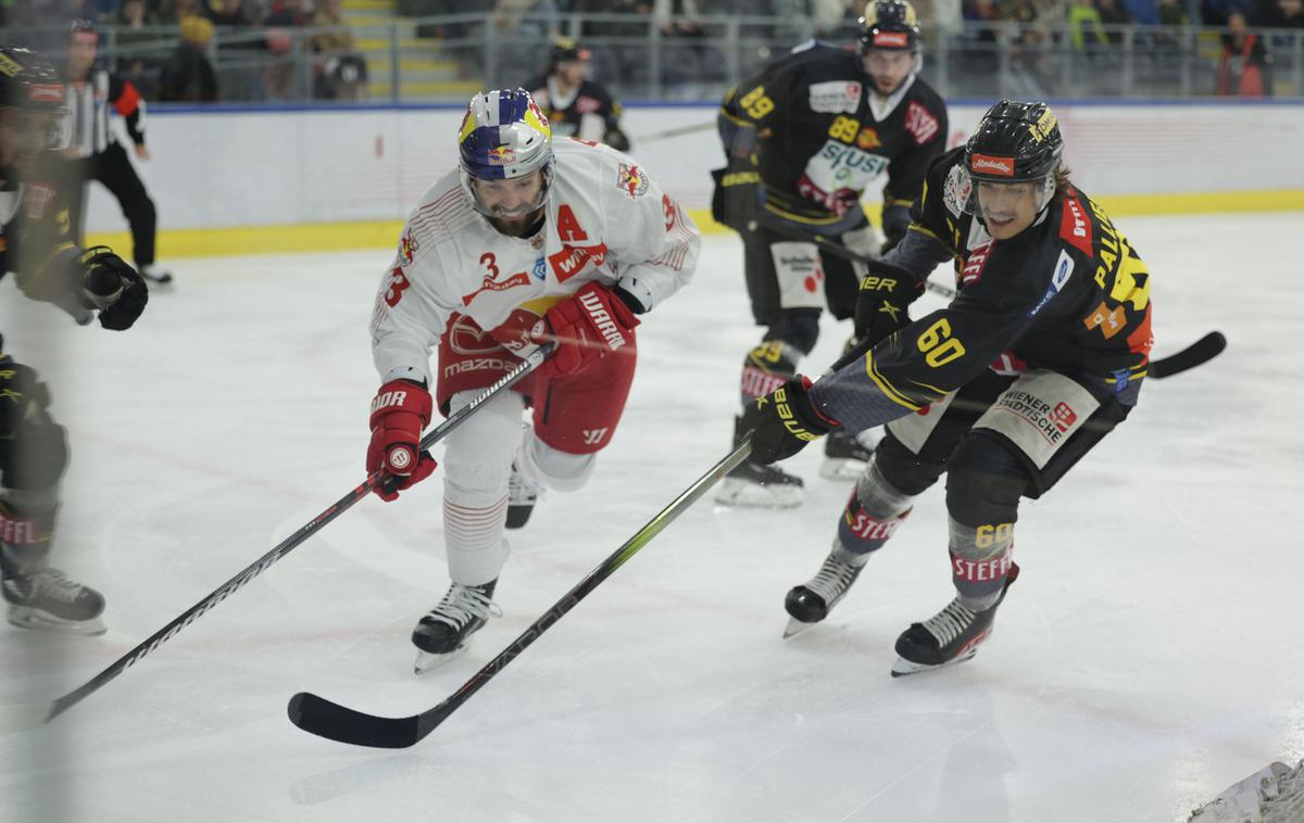 Red Bull Salzburg : Vienna Capitals | Vodilni Salzburg je izgubil proti Dunaju, ki je na Solnograško prišel z obupno popotnico devetih zaporednih porazov. | Foto Gepa/RedBull