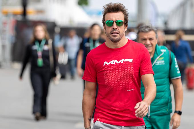 Fernando Alonso pravi, da gredo agresivno po dvojne stopničke za Aston Martin. | Foto: Guliverimage/dpa