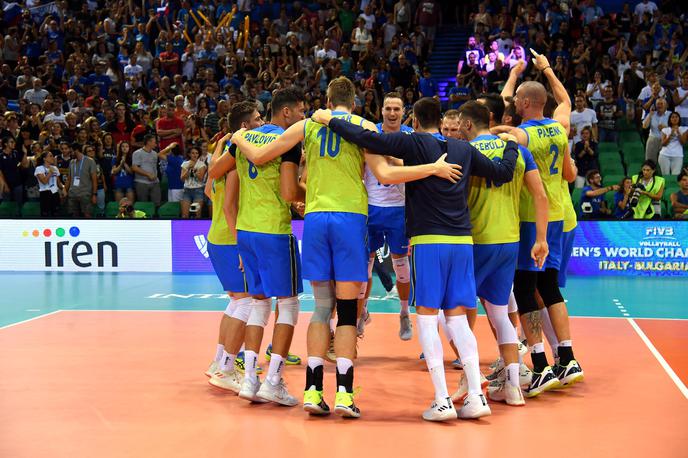 Slovenija odbojka | Slovenci ostajajo po norem preobratu neporaženi. Tri tekme in tri zmage. Bravo. | Foto FIVB