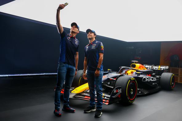 Verstappen in njegov Red Bull vsaj enkrat zadnja #video