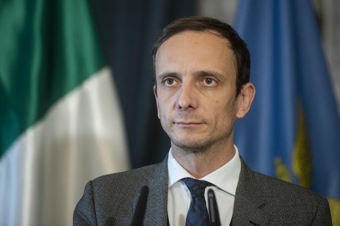 Massimiliano Fedriga | Predsednik Furlanije - Julijske krajine Massimiliano Fedriga je med možnimi ukrepi za zajezitev nezakonitih prehodov italijansko-slovenske meje omenil tudi postavitev ograje. | Foto STA