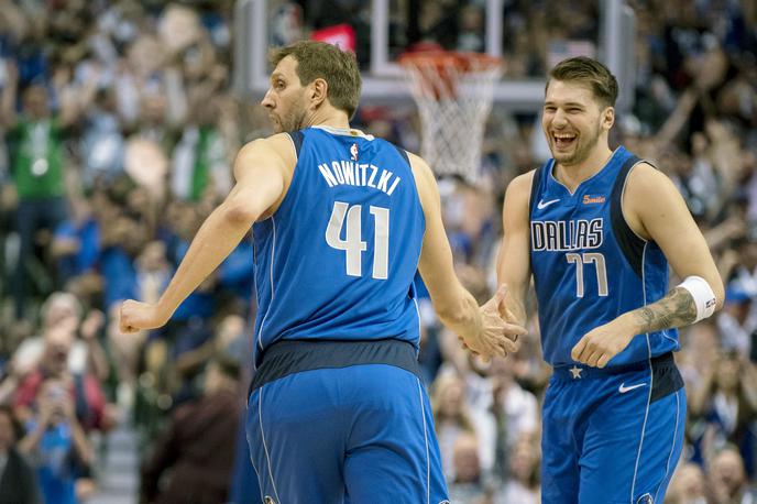 Dirk Nowitzki - slovo | Dirk Nowitzki in Luka Dončić sta bila eno sezono soigralca pri Dallasu. | Foto Reuters