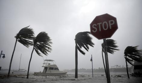 Irma udarila po Floridi, zdaj nadaljuje pot proti Georgii #foto #video