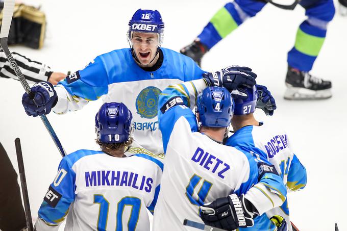 Kazahstanci so v prvi tretjini izkoriščali slovenske kazni in bili boljši nasprotnik. Slovenci so sprožili le dva strela na njihova vrata. | Foto: Matic Klanšek Velej/Sportida