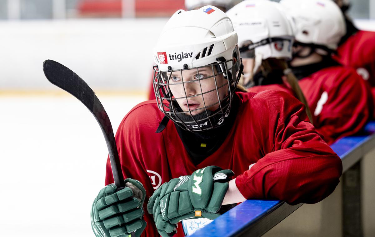 Trening ženske hokejske reprezentance, ženska hokejska reprezentanca | Slovenske hokejistke so dobile uvodno tekmo proti Islandiji. | Foto Ana Kovač