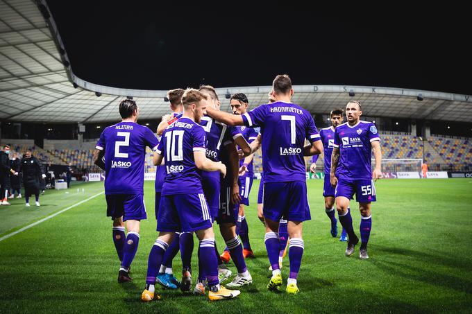 NK Maribor je edini klub v Sloveniji, katerega skupna vrednost igralcev presega 10 milijonov evrov. Sledita Celje in Mura, ljubljanska Olimpija, ki jo je v zimskem prestopnem roku zapustilo kar nekaj igralcev, pa je šele na četrtem mestu. | Foto: Blaž Weindorfer/Sportida