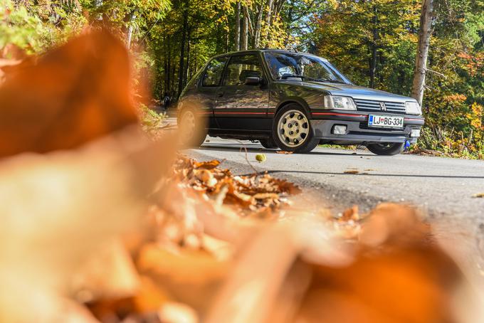 Peugeot 205 GTI je bil nekoč pojem športnega "ljudskega" avtomobila. | Foto: Gašper Pirman