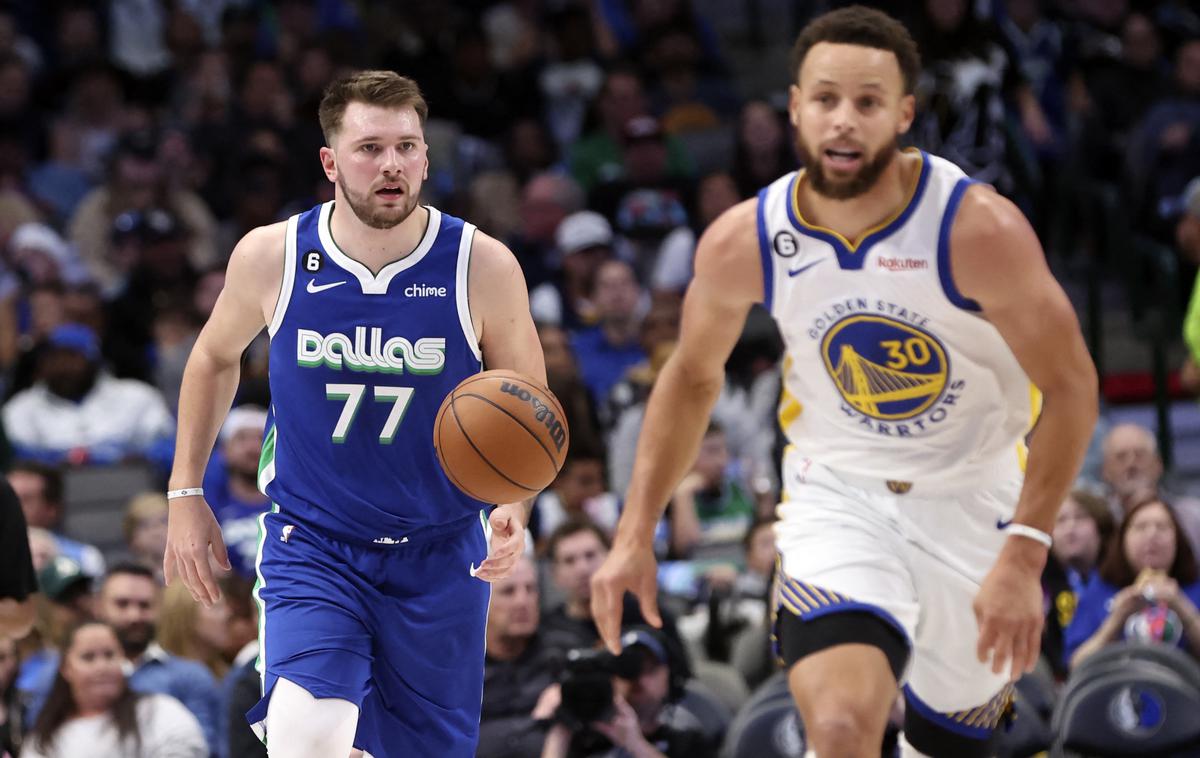 Luka Dončić Steph Curry | Luka Dončić je imel razlog za zadovoljstvo, potem ko je premagal aktualne prvake s Stephom Curryjem na čelu. | Foto Reuters