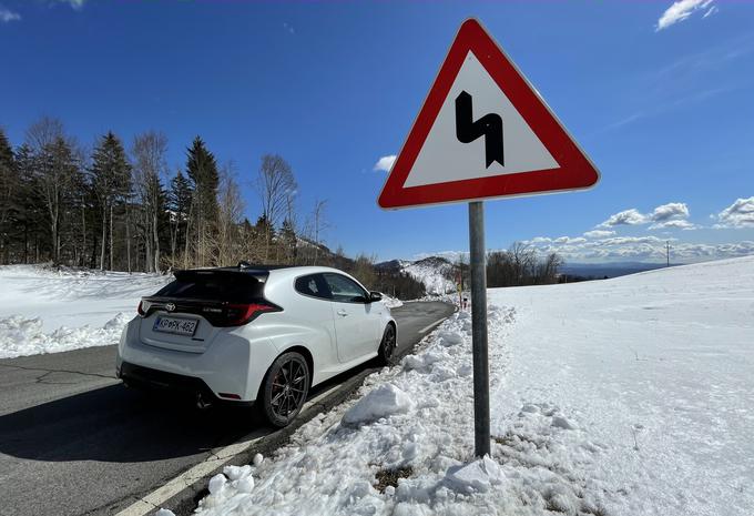 Prenos 261 "konjev" na vsa štiri kolesa je tu nadzorovano enakomeren, in to je predvsem dobro za voznikovo zaupanje, samozavest.  | Foto: Gregor Pavšič