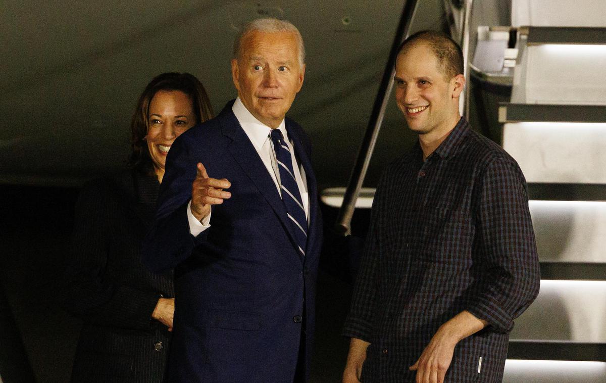 Joe Biden, Kamala Harris in Evan Gershkovich | Na vprašanje, ali podpira morebiten izraelski napad na iranske naftne objekte, je predsednik ZDA Joe Biden odvrnil, da se o tem pogovarjajo. | Foto Guliverimage