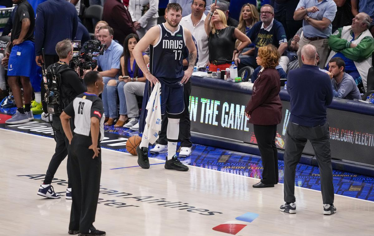 Dallas Mavericks Boston Celtics Luka Dončić | Razočarani in jezni Luka Dončić zaradi sodniškega kriterija na tretji tekmi finala lige NBA | Foto Guliverimage