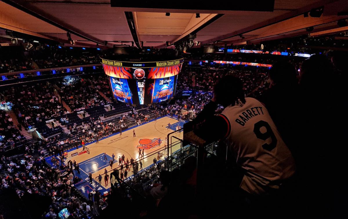 Madison Square Garden | Madison Square Garden je vedno poln, a prave navijaške atmosfere pa ni. | Foto Matej Podgoršek