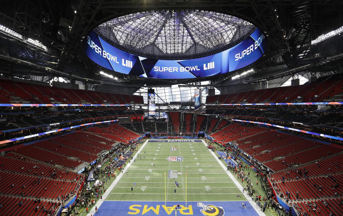 Mercedes-Benz Atlanta | Super bowl bo na stadionu Mercedes-Benz, ki je nazadnje gostil dogodek leta 2019, ko so New England Patriots za čislano lovoriko premagali Los Angeles Rams. | Foto Guliverimage