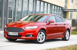 Ford mondeo v Sloveniji: s čim, poleg popustov, še napada passata in superba?