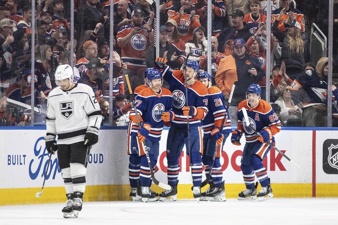 Edmonton Oilers : Los Angeles Kings | Edmonton je po preobratu s 4:2 premagal Kralje in končal niz treh porazov. | Foto Guliverimage