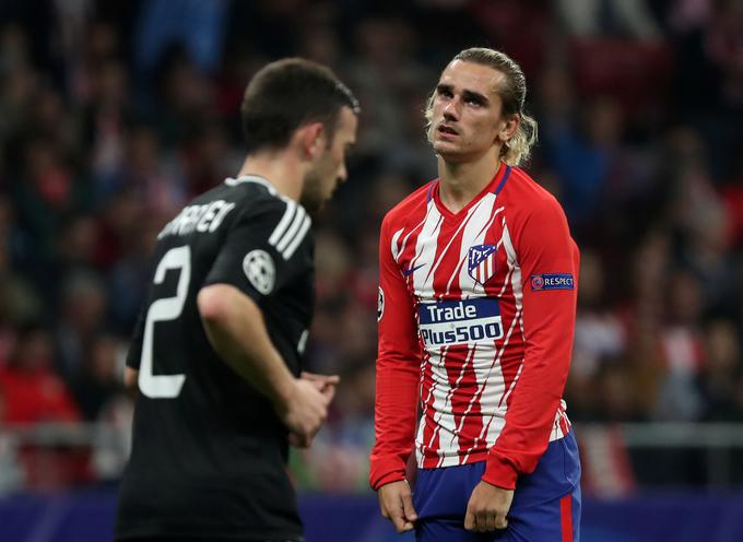 Francoski zvezdnik Antoine Griezmann bi se lahko še letos poslovil od boja za naslov evropskega prvaka. | Foto: Reuters