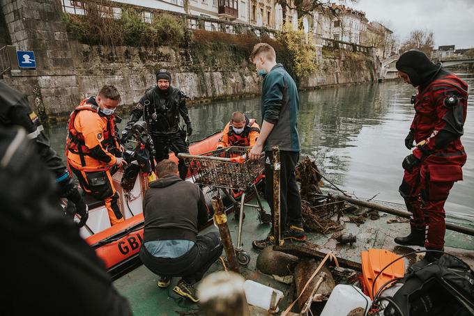 Čiščenje Ljubljanice | Foto: Propiar